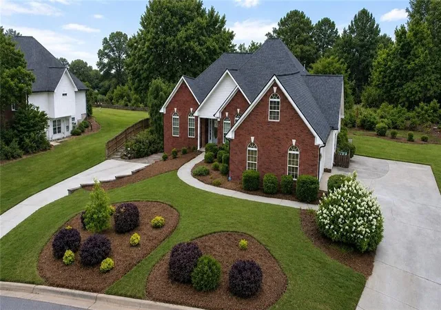 Photo 2 of Single family home for sale at 6015 Cedar Lake Trl, Loganville, GA 30656 | MLS# 7796170 | Listing updated on 2026-08-28
