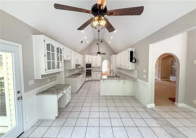 Photo 4 of Single family home for sale at 6015 Cedar Lake Trl, Loganville, GA 30656 | MLS# 7796170 | Listing updated on 2026-08-28