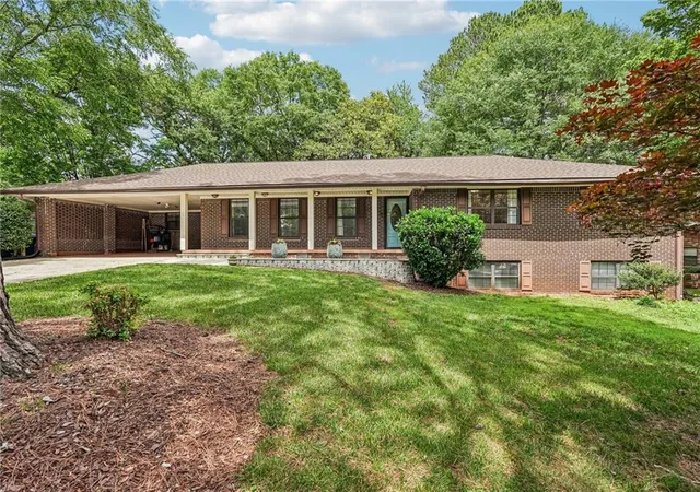 1st image of 2822 Cartwright Dr, Decatur, GA 30033 | MLS# 7802274