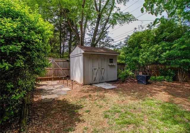 53rd image of 2822 Cartwright Dr, Decatur, GA 30033 | MLS# 7802274