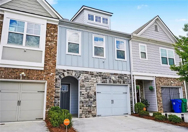 1st image of 1962 Dillon Dr, Lithonia, GA 30058 | MLS# 7753601