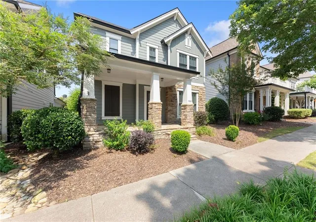 3rd image of 3880 Portland Trail Dr, Suwanee, GA 30024 | MLS# 7787104