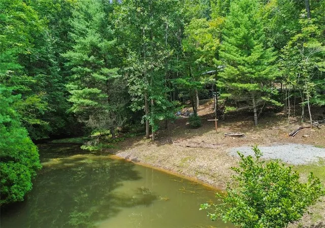 2nd image of 322 Honeysuckle Way, Blue Ridge, GA 30513 | MLS# 7823050
