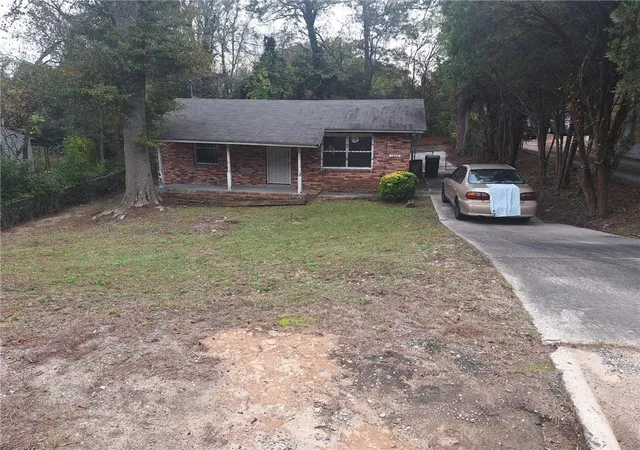 1st image of 1052 Hightower Rd, Macon, GA 31206 | MLS# 7753344