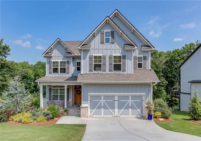 Photo 1 of Single family home for sale at 3536 Dockside Shrs Dr, Gainesville, GA 30506 | MLS# 7785505 | Listing updated on 2026-09-12