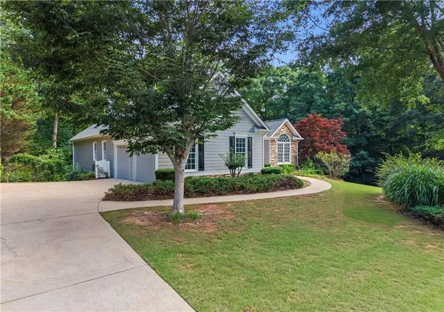 3rd image of 299 Heights Ln, Acworth, GA 30101 | MLS# 7760860