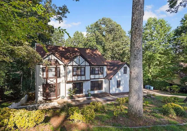 Photo 3 of Single family home for sale at 4640 Calleigh Way, Snellville, GA 30039 | MLS# 7777567 | Listing updated on 2026-09-12