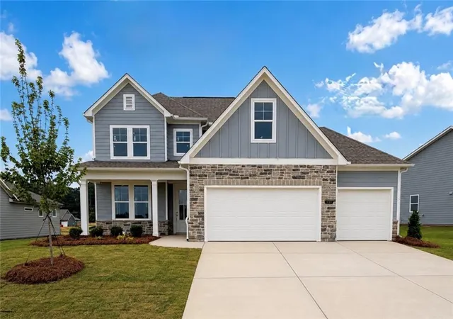 1st image of 551 Grand Wehunt Dr, Hoschton, GA 30548 | MLS# 7660899