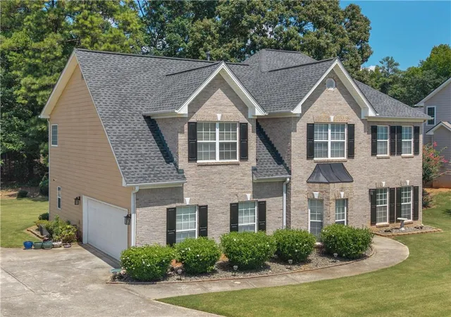 Photo 2 of Single family home for sale at 1224 Saxony Dr, Conyers, GA 30013 | MLS# 7824109 | Listing updated on 2026-08-24