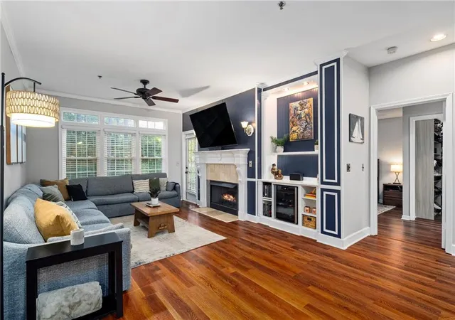 4th image of 220 Renaissance Pkwy Ne, Atlanta, GA 30308