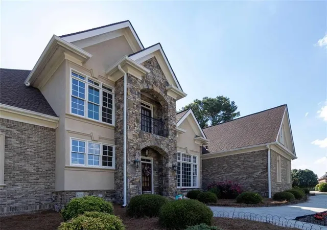 Photo 3 of Single family home for sale at 105 Muirfield Way, Carrollton, GA 30116 | MLS# 7806617 | Listing updated on 2026-08-17