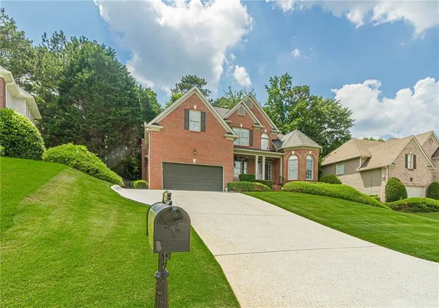 3rd image of 3928 Shadow Loch Dr, Suwanee, GA 30024 | MLS# 7784046
