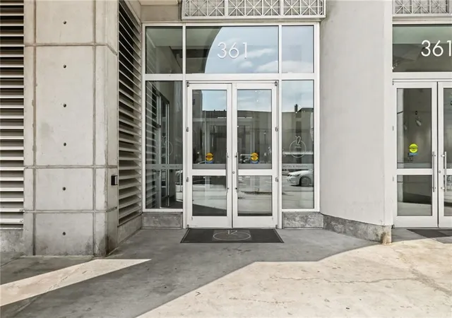 2nd image of 361 17th St Nw #1603, Atlanta, GA 30363 | MLS# 7738687