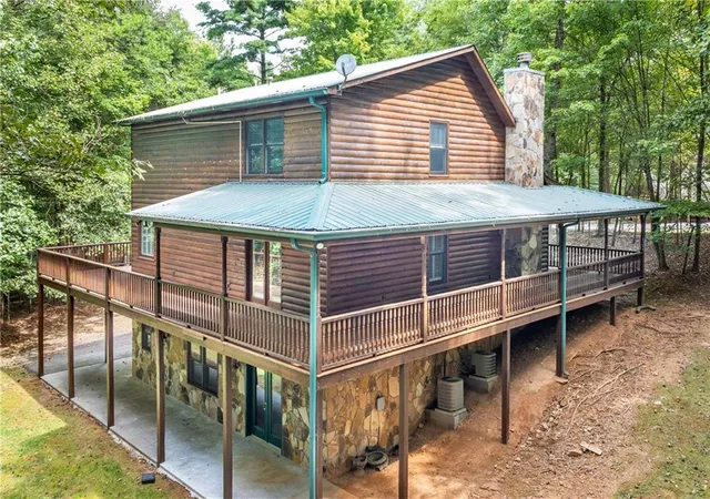 Photo 2 of Single family home for sale at 7 Lakeview Cir, Ellijay, GA 30536 | MLS# 7828108 | Listing updated on 2026-08-29