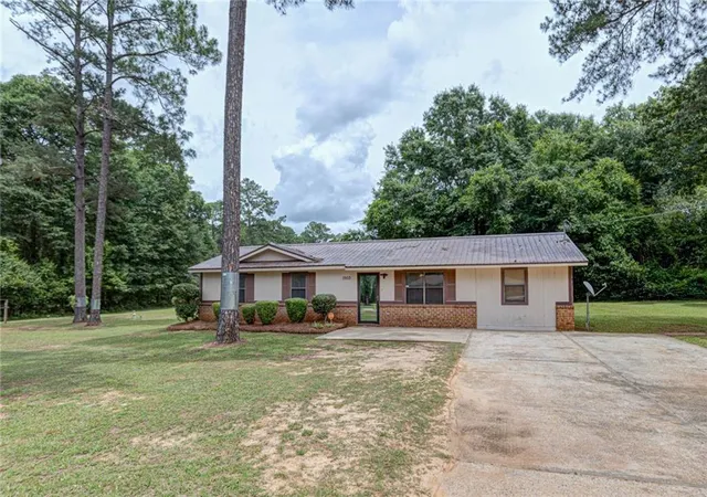 1st image of 1903 Armory Dr, Americus, GA 31719 | MLS# 7778983