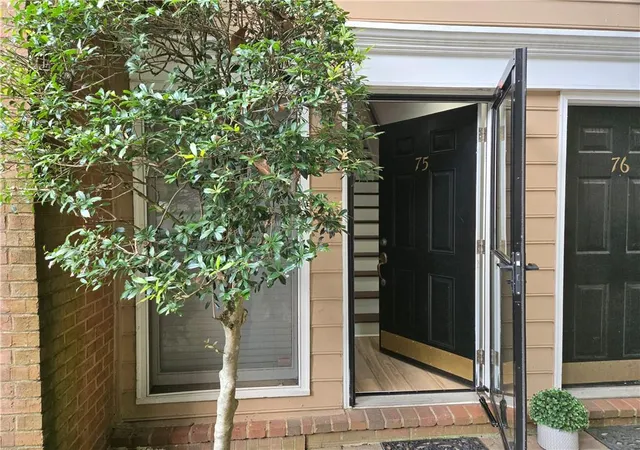 2nd image of 7500 Roswell Rd #75, Sandy Springs, GA 30350 | MLS# 7818554