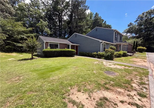 3rd image of 79 Sandalwood Cir, Lawrenceville, GA 30046 | MLS# 7795274
