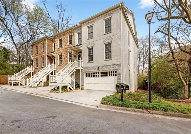 2nd image of 2660 Colgan Ct Se, Atlanta, GA 30317 | MLS# 7762163