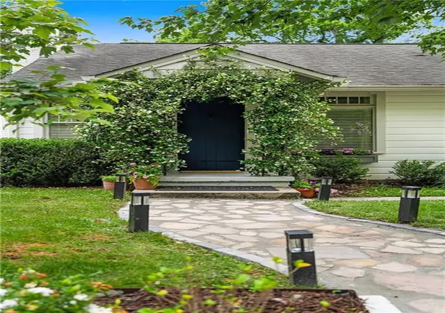 Photo 2 of Single family home for sale at 255 Springdale Dr Ne, Atlanta, GA 30305 | MLS# 7824947 | Listing updated on 2026-09-01