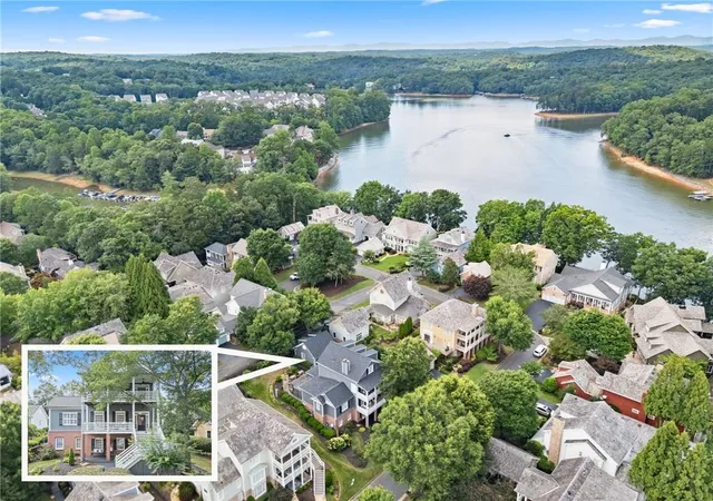 2nd image of 311 Waterfront Park Ln, Dawsonville, GA 30534 | MLS# 7798467