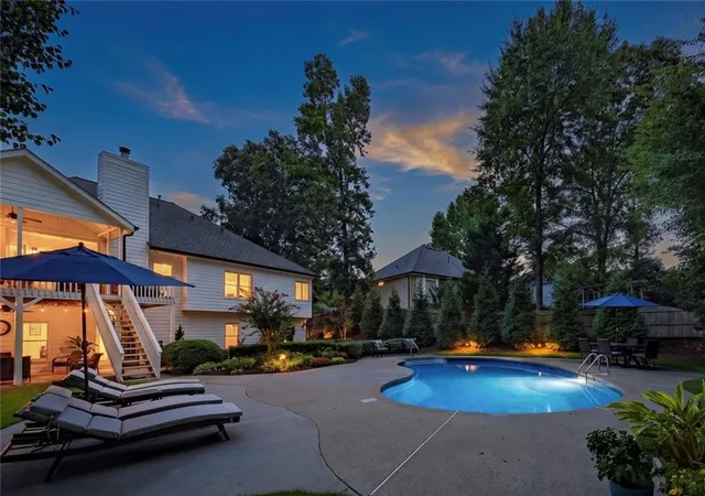 2nd image of 1216 Commonwealth Ave Sw, Marietta, GA 30064 | MLS# 7822627