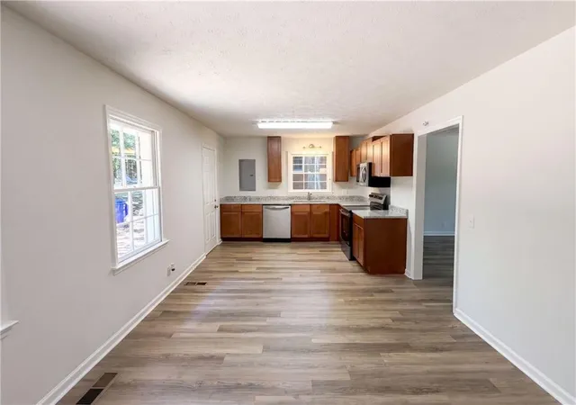 Photo 2 of Single family home for sale at 537 Green St, Monroe, GA 30655 | MLS# 7810878 | Listing updated on 2026-10-06