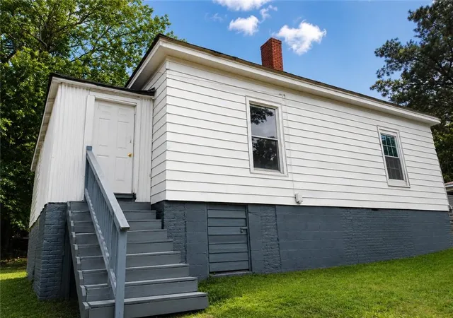 3rd image of 8 Spruce St, Porterdale, GA 30014 | MLS# 7770762