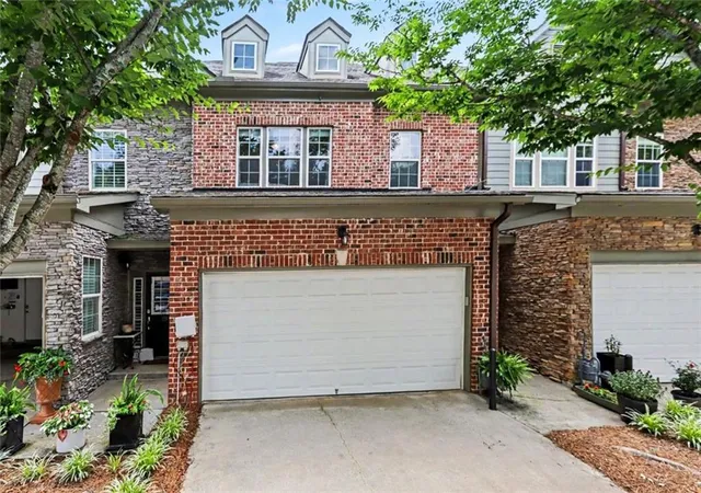 Photo 1 of Sale Pending at 3780 Ashford Crk Ave Ne, Brookhaven, GA 30319 | MLS# 7792733 | Listing updated on 2026-09-02