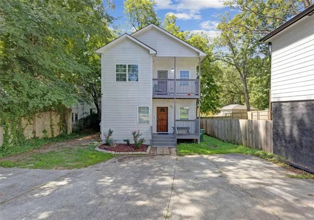 Multi family home for sale at 2142 M L King Jr Dr, Atlanta, GA 30310 | MLS# 7812173