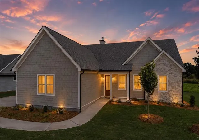 2nd image of 1091 Madison Hills Dr, Madison, GA 30650 | MLS# 7775394