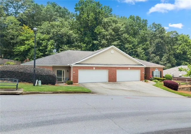 5th image of 150 Senior Cir, Gainesville, GA 30501 | MLS# 7796255