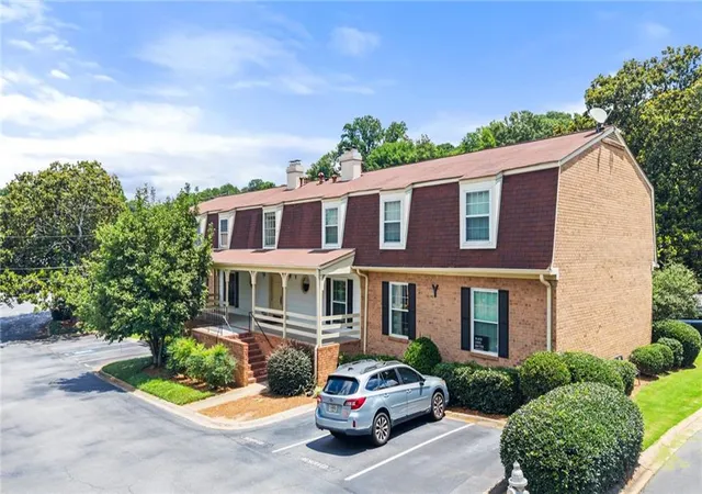 2nd image of 3825 Lavista Rd #Y1, Tucker, GA 30084 | MLS# 7800534