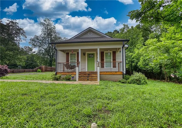 1st image of 840 Pearl St, Madison, GA 30650 | MLS# 7793889
