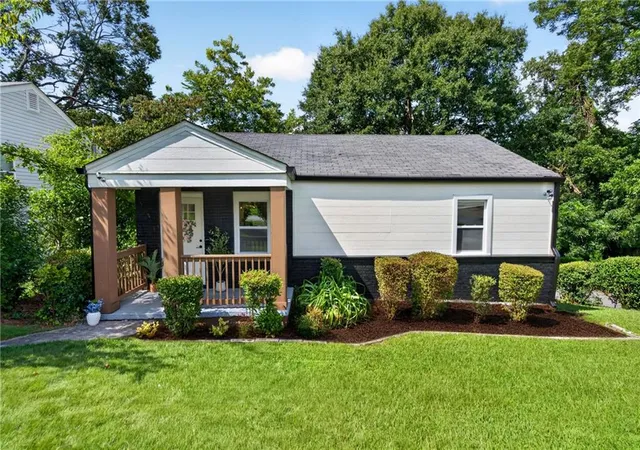 Photo 1 of Single family home for sale at 227 Upshaw St Sw, Atlanta, GA 30315 | MLS# 7823824 | Listing updated on 2026-09-06