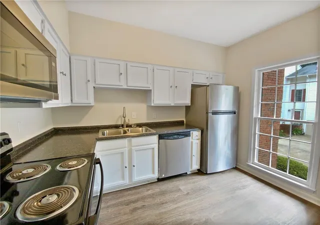 5th image of 502 Brandywine Cir, Sandy Springs, GA 30350 | MLS# 7778860