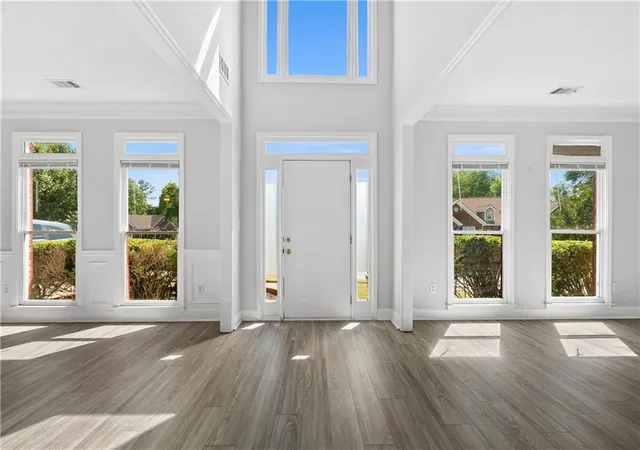 Photo 3 of Single family home for sale at 3255 Oak Hampton Way, Duluth, GA 30096 | MLS# 7763922 | Listing updated on 2026-09-05