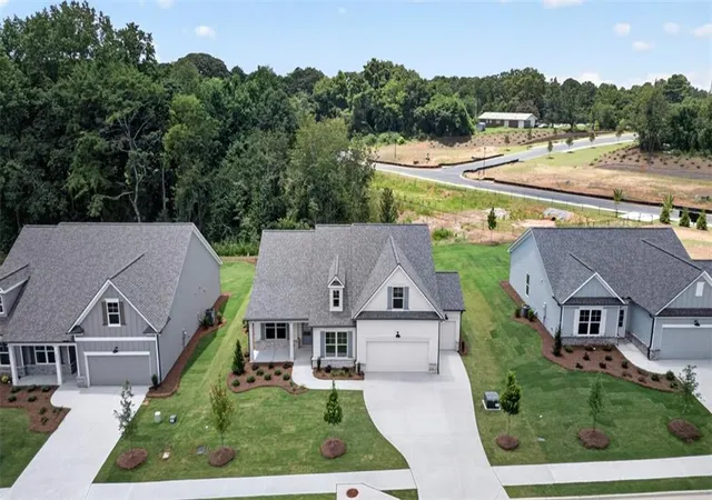 Photo 4 of Single family home for sale at 2021 Oconee Blf Dr, Athens, GA 30601 | MLS# 7808791 | Listing updated on 2026-09-09