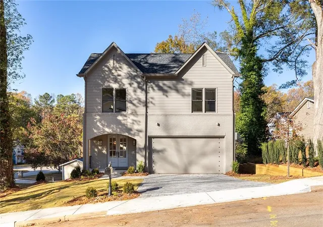 Photo 3 of Single family home for sale at 3156 Zion St, Scottdale, GA 30079 | MLS# 7755962 | Listing updated on 2026-09-01