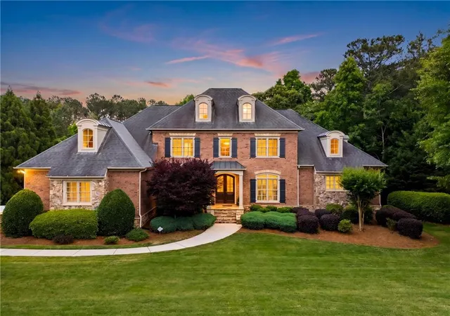 4th image of 1032 Windsor Green Dr, Canton, GA 30115 | MLS# 7801878