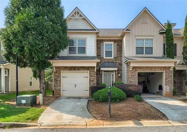 Photo 1 of Sale Pending at 5237 Ml Way, Stone Mountain, GA 30083 | MLS# 7814019 | Listing updated on 2026-08-31