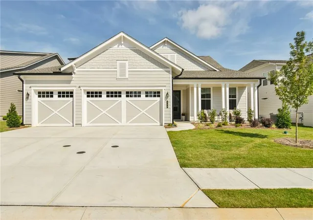 2nd image of 224 Bear Wy, Hoschton, GA 30548 | MLS# 7786542