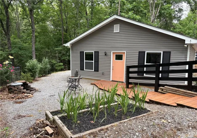 2nd image of 312 Aurum Hill Dr, Cleveland, GA 30528 | MLS# 7790062