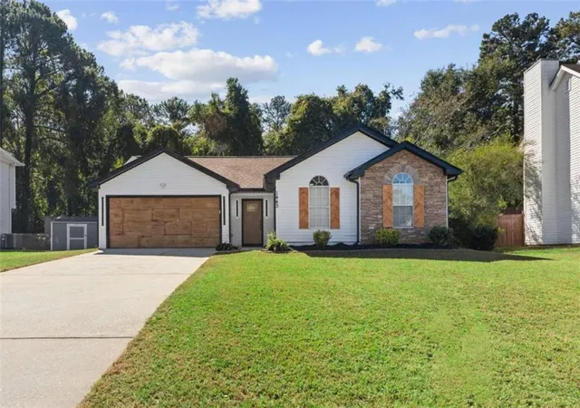 Photo 1 of Single family home for sale at 1443 Pebble Ridge Ln, Hampton, GA 30228 | MLS# 7860359 | Listing updated on 2026-10-29