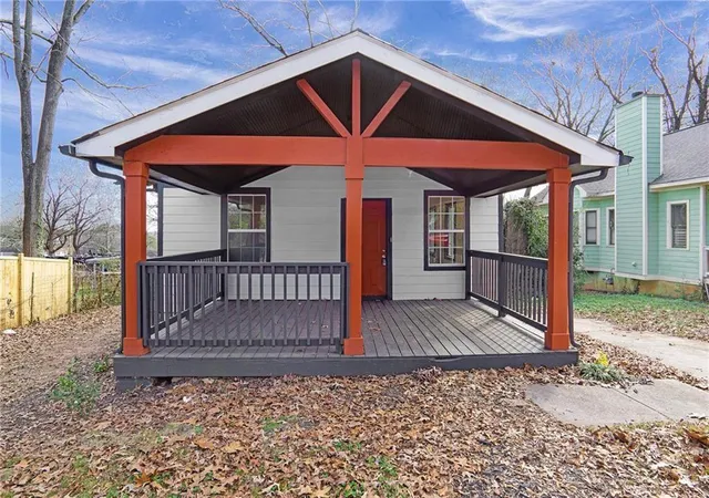1st image of 391 S Bend Ave Se, Atlanta, GA 30315 | MLS# 7815580