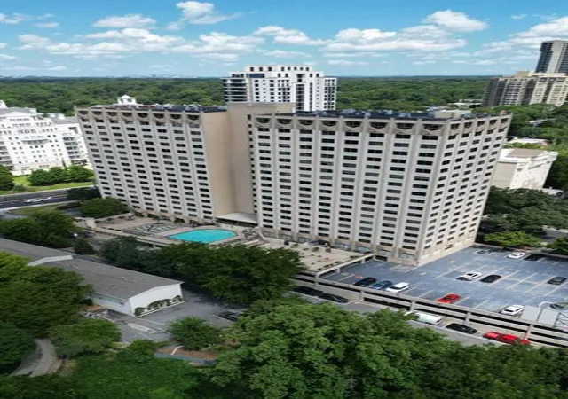 2nd image of 2479 Peachtree Rd Ne #317, Atlanta, GA 30305 | MLS# 7689033