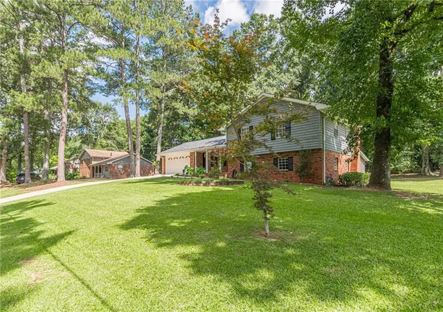 3rd image of 2192 Indian Hill Rd, Jonesboro, GA 30236 | MLS# 7803196