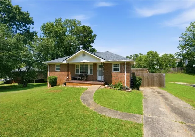 image of 3375 Emerson St Se, Smyrna, GA 30082 | MLS# 7797365