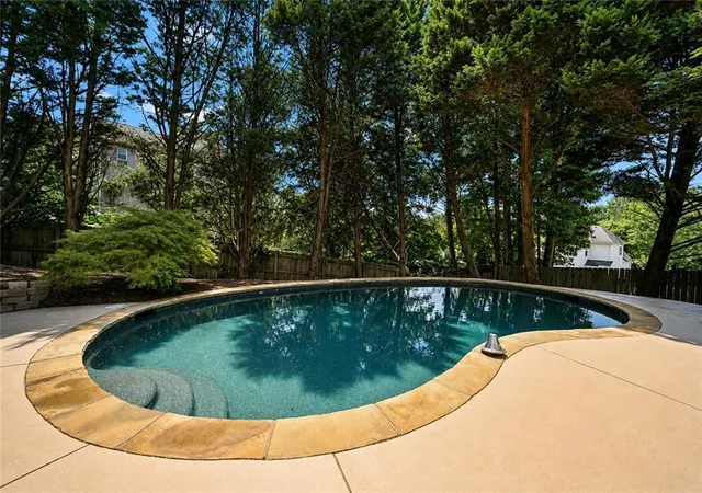 2nd image of 529 Morning Pl Way, Suwanee, GA 30024 | MLS# 7815967