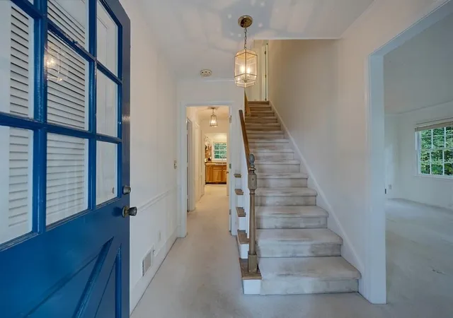 5th image of 940 Hunterhill Dr, Roswell, GA 30075 | MLS# 7822834