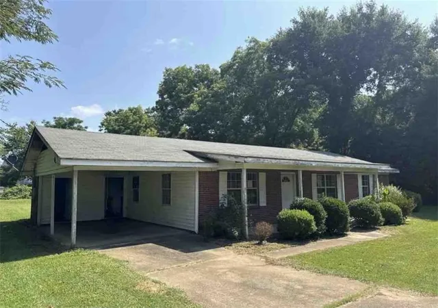 Photo 1 of Sale Pending at 33 Bridges St, Notasulga, AL 36866 | MLS# 7821563 | Listing updated on 2026-09-03
